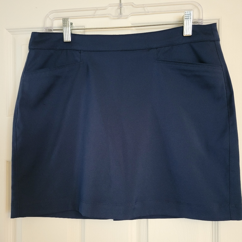 PGA TOUR women's golf skort,  Navy. Size 6